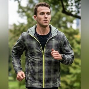 Nike light weight Gray Plaid Running Windbreaker with Yellow Details size XL